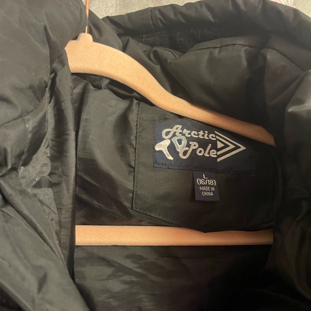 DONATING 10/30Arctic pole jacket size large - Picture 2 of 4